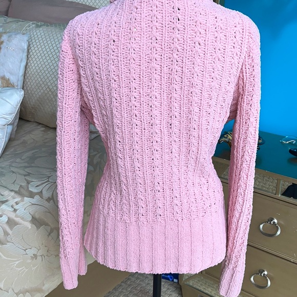 Super Soft & Fuzzy Sweater by “LIZ & Co” - Picture 7 of 13